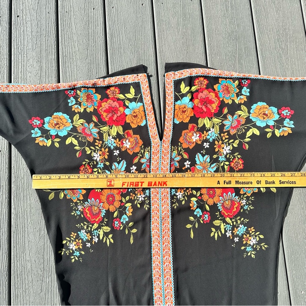 Rose & Olive Black Embellished Boxy Blouse - Picture 6 of 11